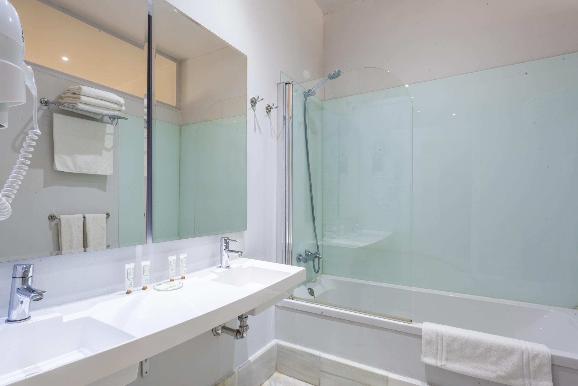 Suites Sevilla Plaza Bagian luar foto