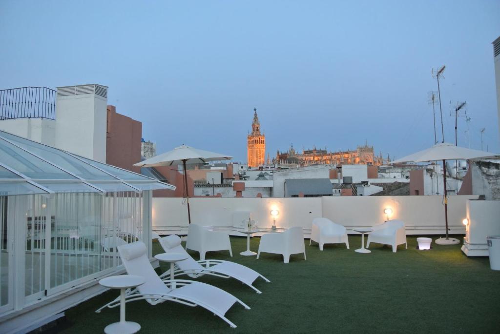 Suites Sevilla Plaza Bagian luar foto