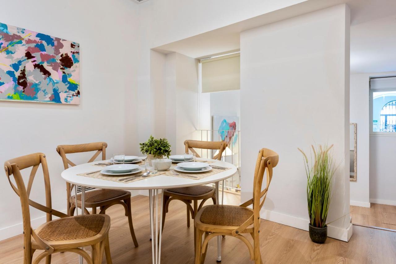 Suites Sevilla Plaza Bagian luar foto