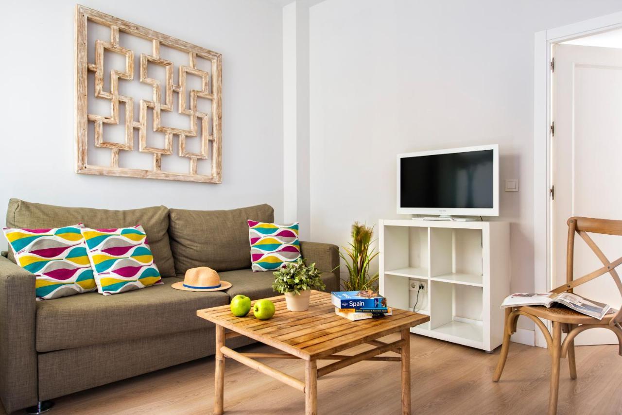 Suites Sevilla Plaza Bagian luar foto